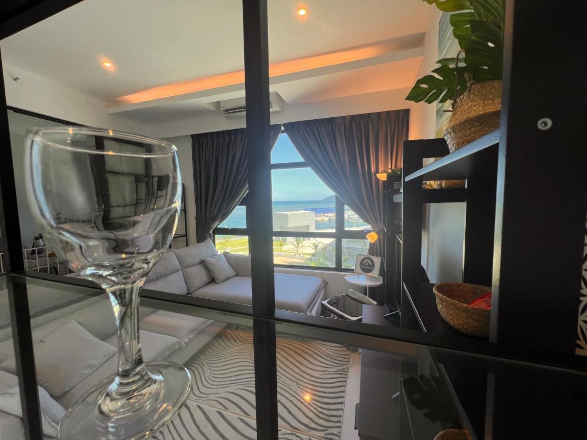 Jesselton Quay Suite By Backyard Kota Kinabalu Exteriér fotografie